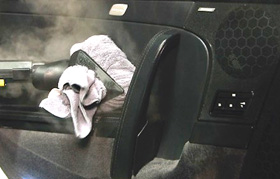 steam clean plastic, vinyl and rubber surfaces in car interiors
