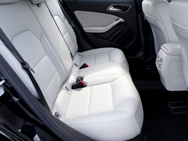 Freshening up the Air in the Car interiors with Odour Eliminators