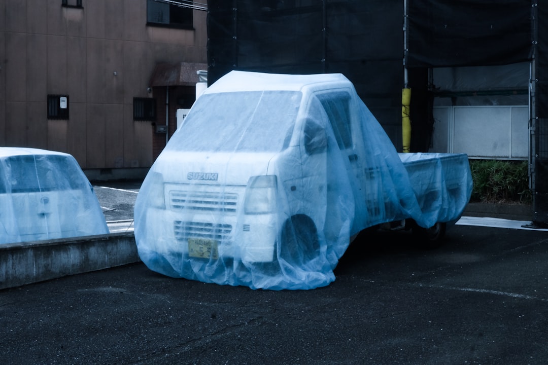 Photo Vehicle Wrap Maintenance